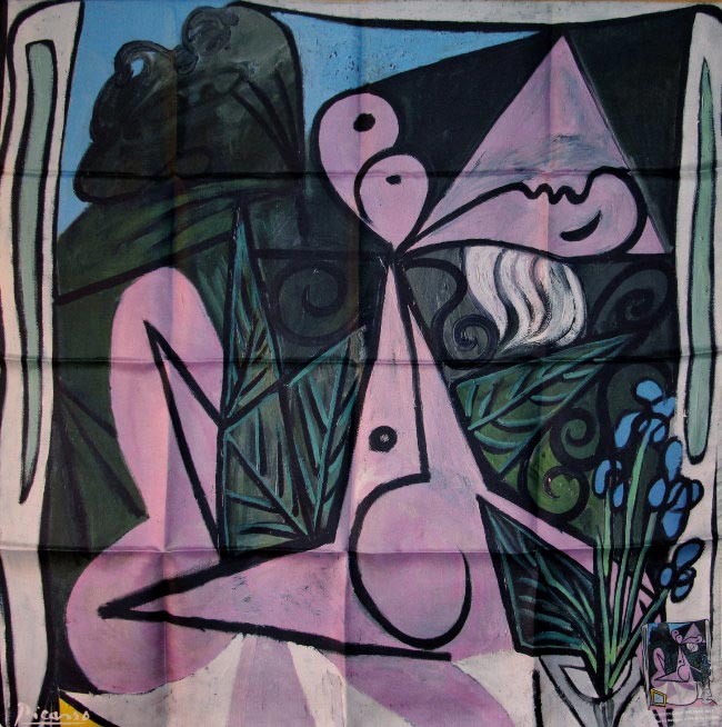 Carré de soie Picasso - Nu au bouquet d’Iris et au miroir (déplié)