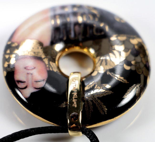 Gustav Klimt Porcelain pendant : Judith
