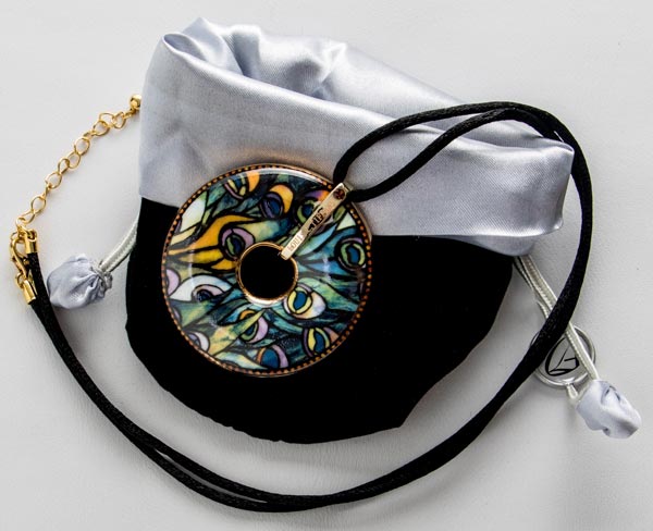 Tiffany Porcelain pendant : Peacock