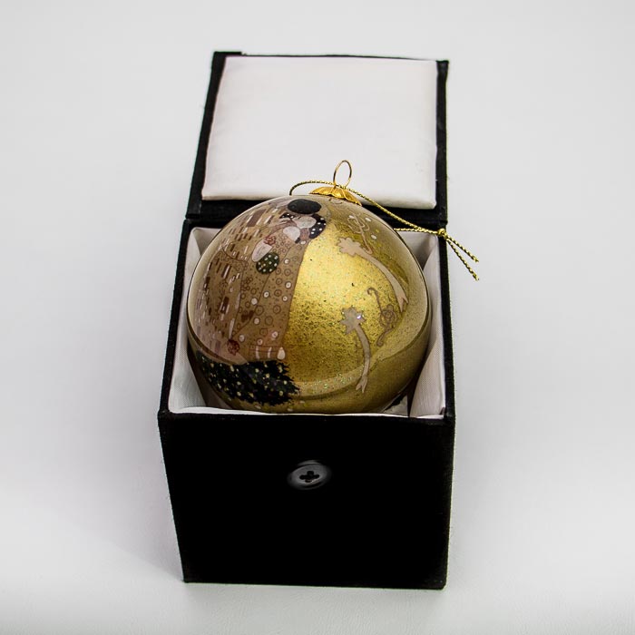 Gustav Klimt glass ball christmas ornament : The kiss