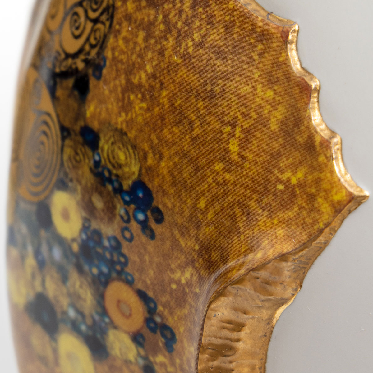 Porcelain Vase Gustav Klimt: Adèle Bloch (white and gold), detail 6