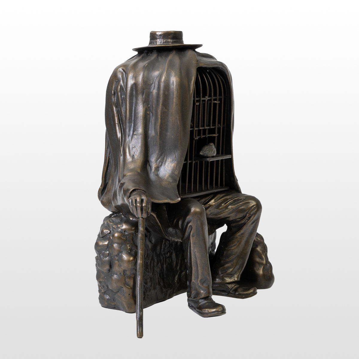 René Magritte figurine : The Healer (Le thérapeute) (detail n°2)