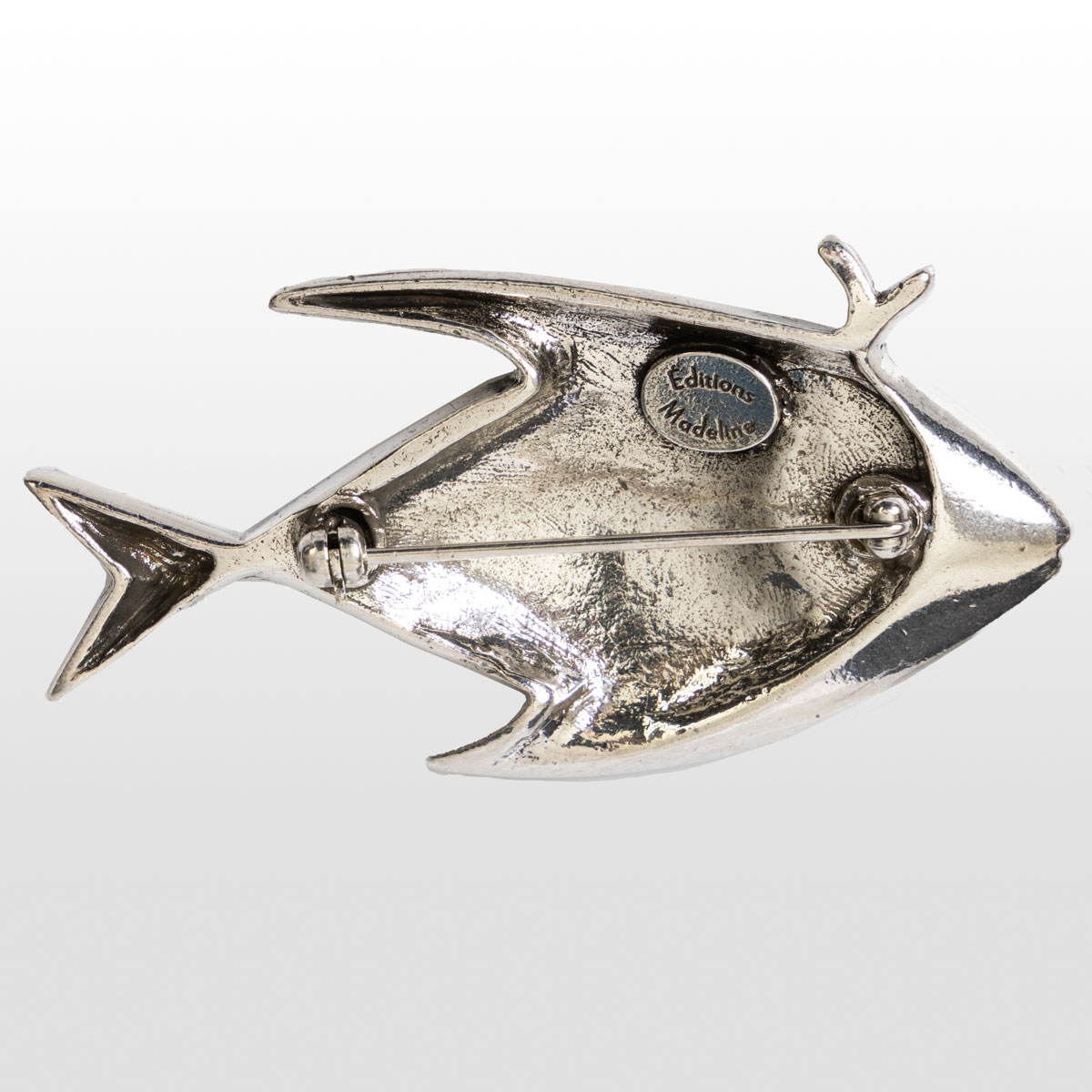 Jean Cocteau Brooch: Solid Fish (silver finish), detail 3