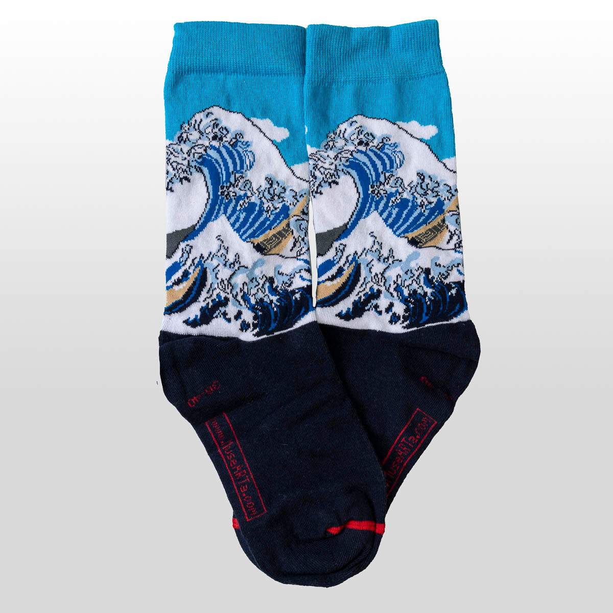 Calcetines en una bola de regalo de Navidad - Hokusai: La gran ola de Kanagawa (el par de calcetines solo)