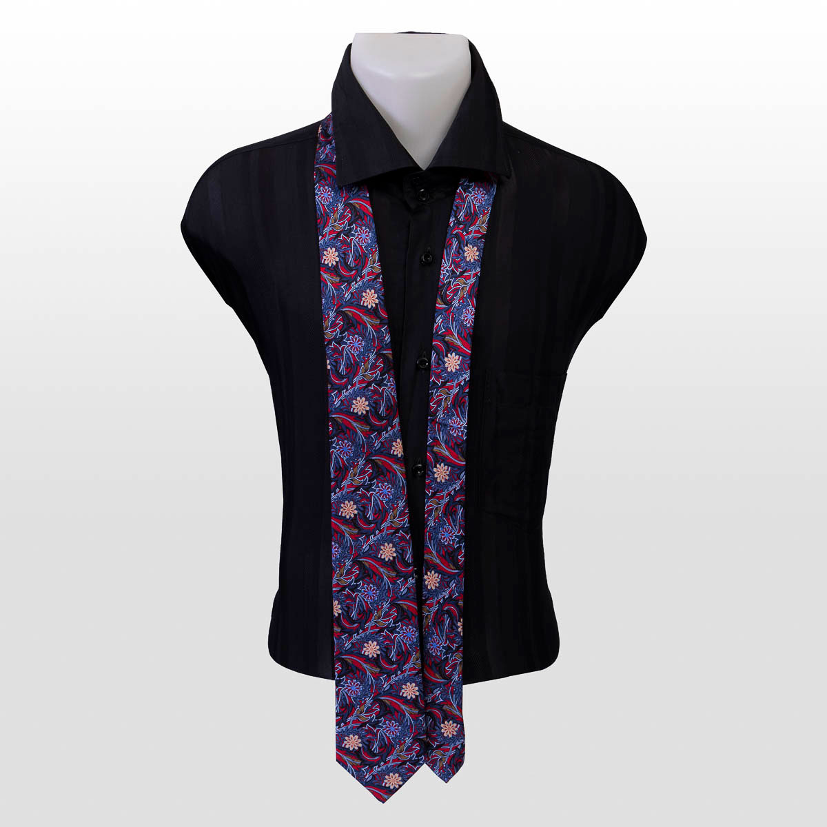 Cravatta William Morris - Swirling florals, su manichino