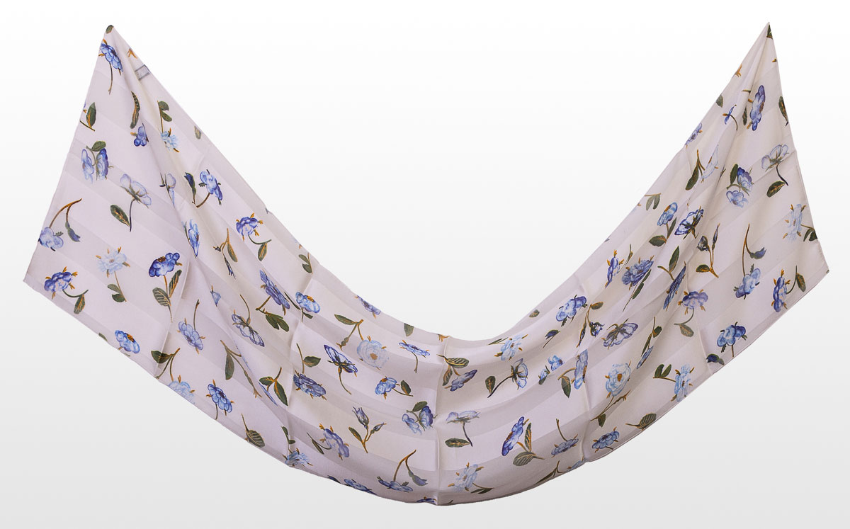 Botticelli Scarf - Venus (white) - unfolded