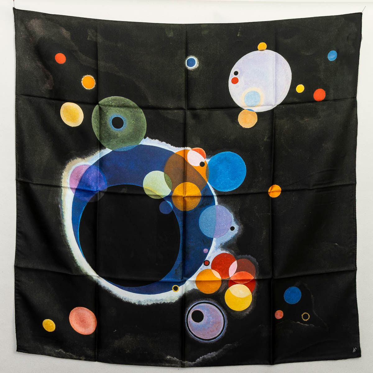 Kandinsky Scarf - Several circles
