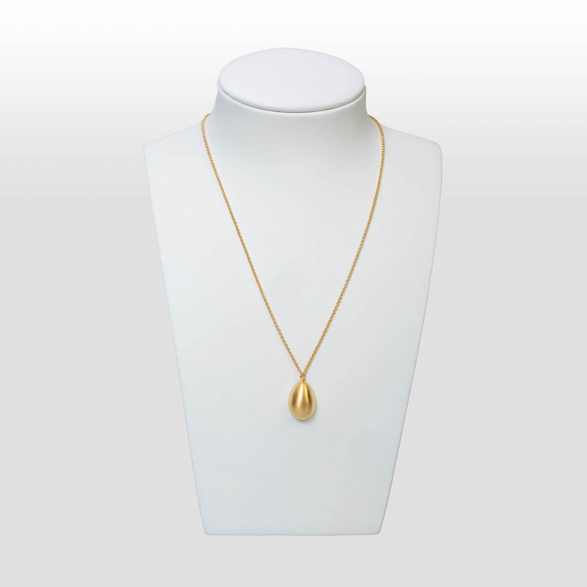 Pendentif d’après Salvador Dali : Oeuf (boîte signée Dali)
