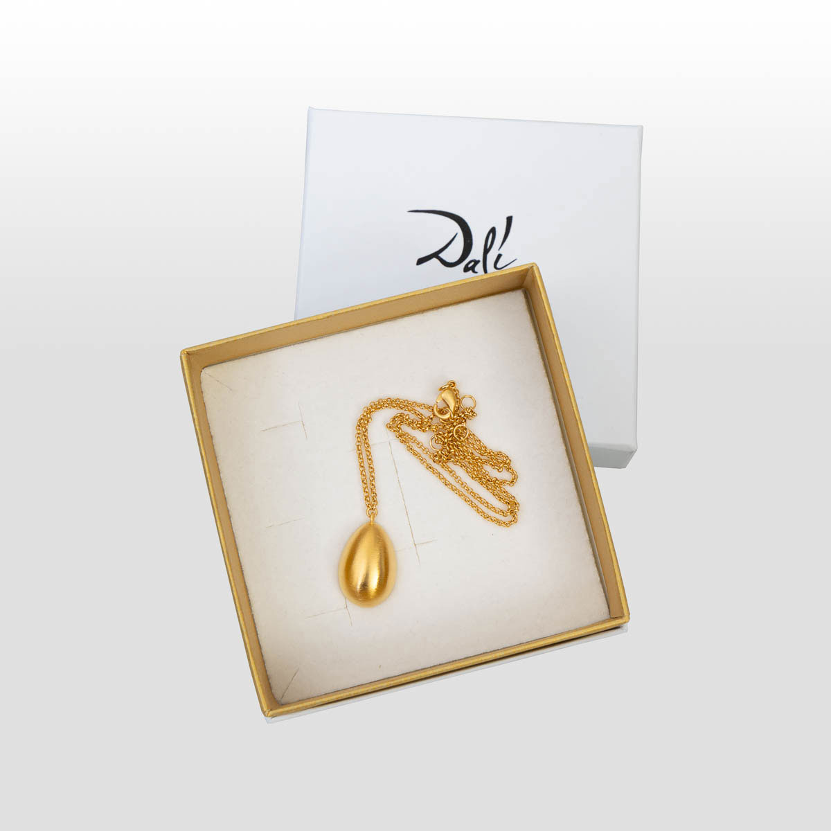 Pendentif d’après Salvador Dali : Oeuf (sur le buste)